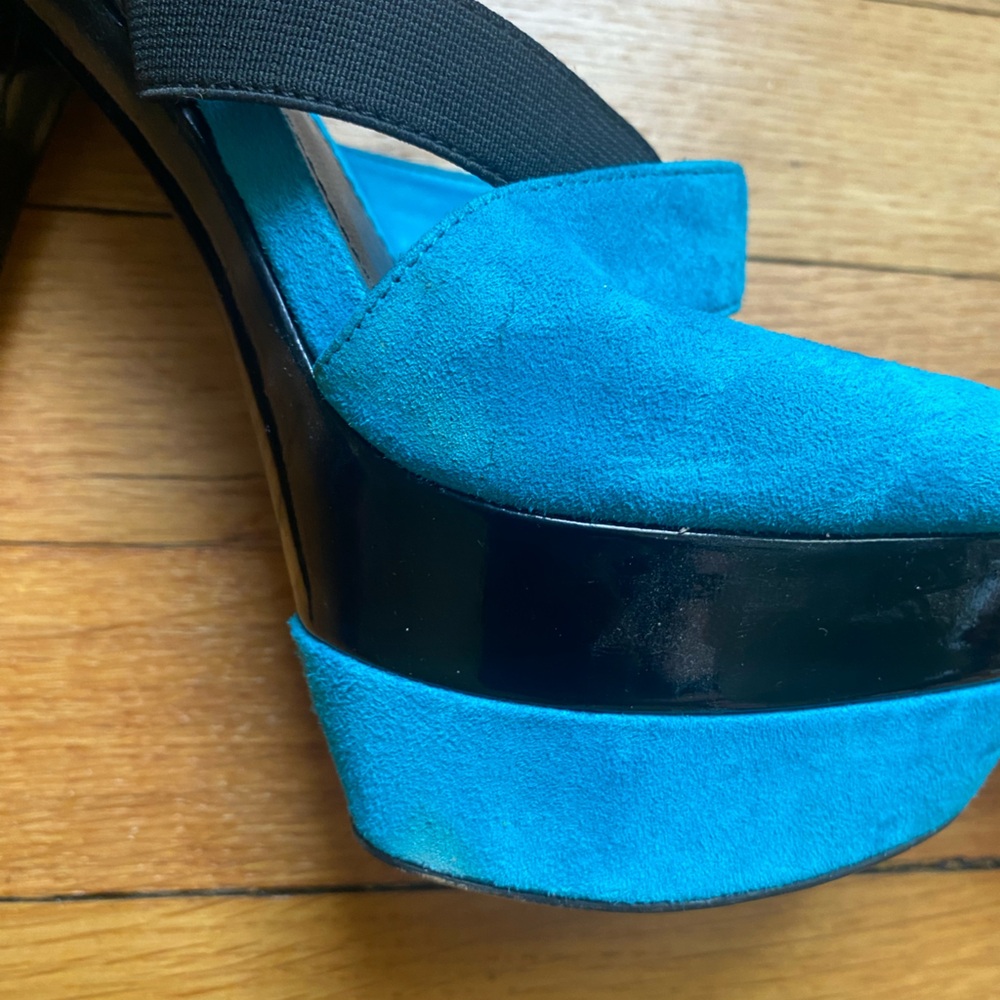 JESSICA SIMPSON platform heels - Picture 6 of 7